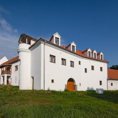 Residence Tvrz Skocice Εξωτερικό φωτογραφία