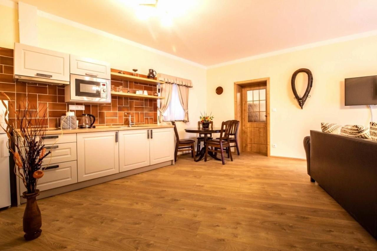 Residence Tvrz Skocice Εξωτερικό φωτογραφία
