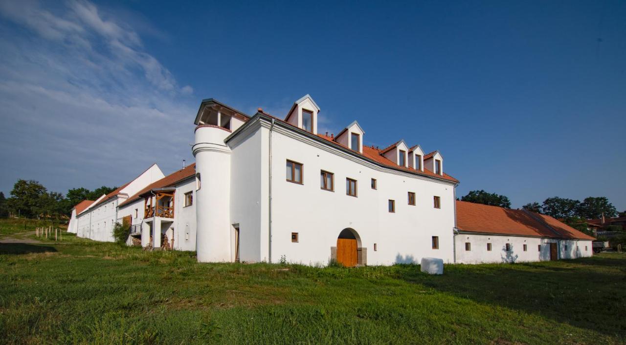 Residence Tvrz Skocice Εξωτερικό φωτογραφία
